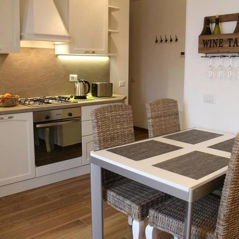 Casa Carlotta - Appartamento con 2 Camere da Letto - 1