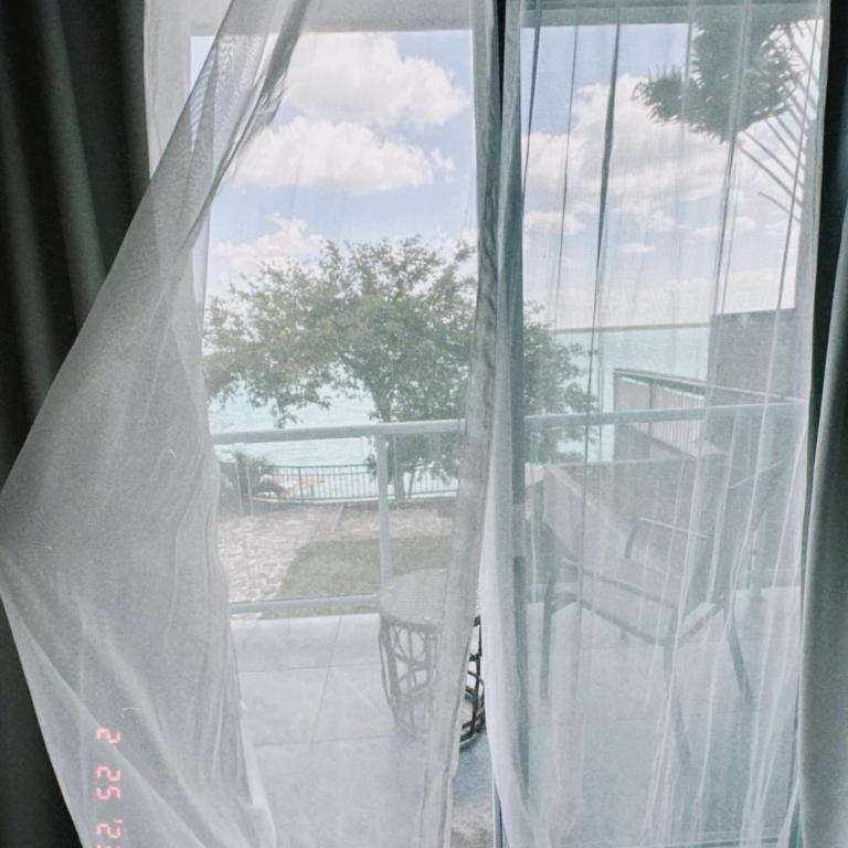 Hotel Awazul Bacalar - Suite con cama extragrande, balcón y vistas al lago - 16