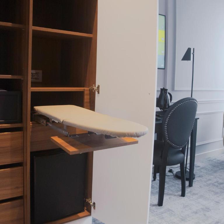 H41 Luxury Suites - Superior Dvokrevetna Soba sa Bračnim Krevetom - 5