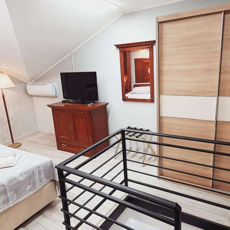 Lena 2 Apartments - One-Bedroom Apartment - 4