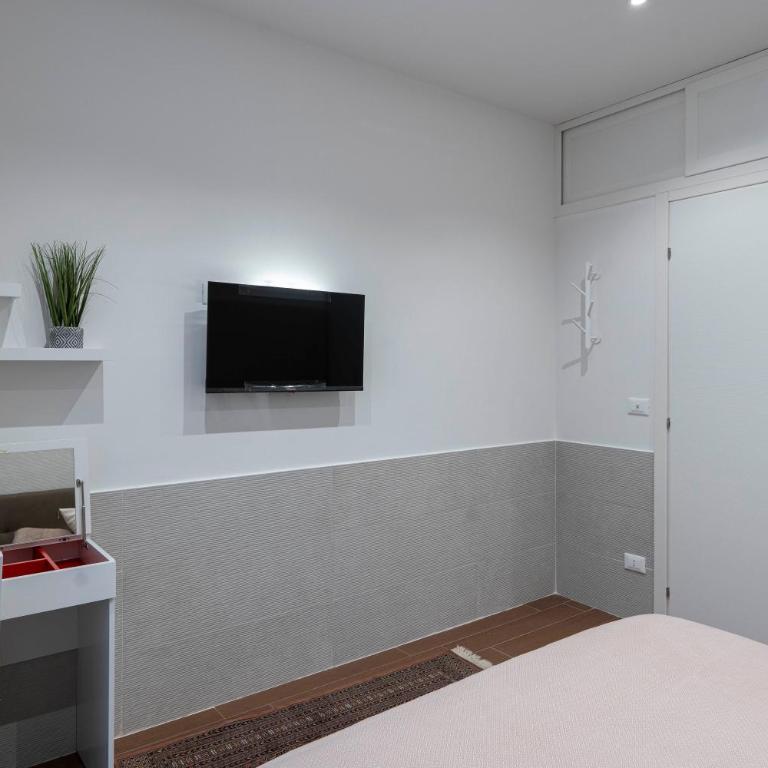OLIVUZZA TOWER - Two-Bedroom House - 25