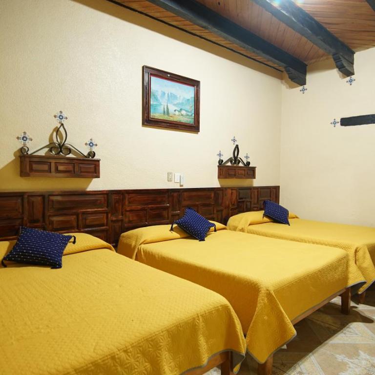 Hotel Palacio de Moctezuma - Family Room - 5