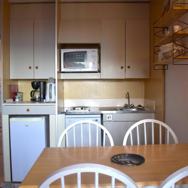 Studio cabine au centre de Font Romeu avec parking - Studio - 8