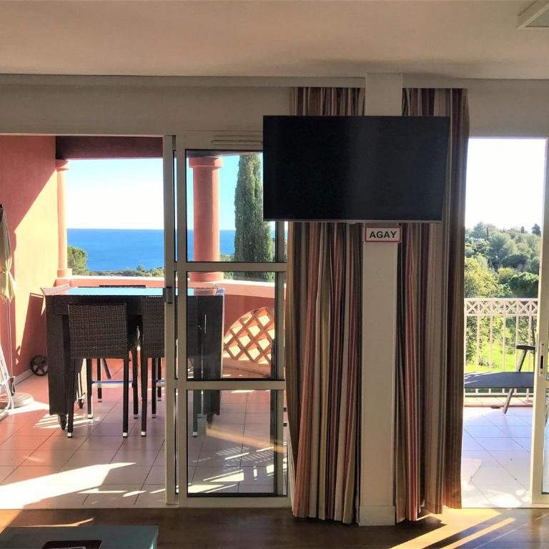 Cap Esterel: Appartement 3 pièces avec grande terrasse et vue mer - FR-1-504-659 - Apartamento - 3