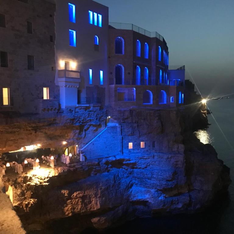La dimora nel sottano alla strada - One-Bedroom House - 33