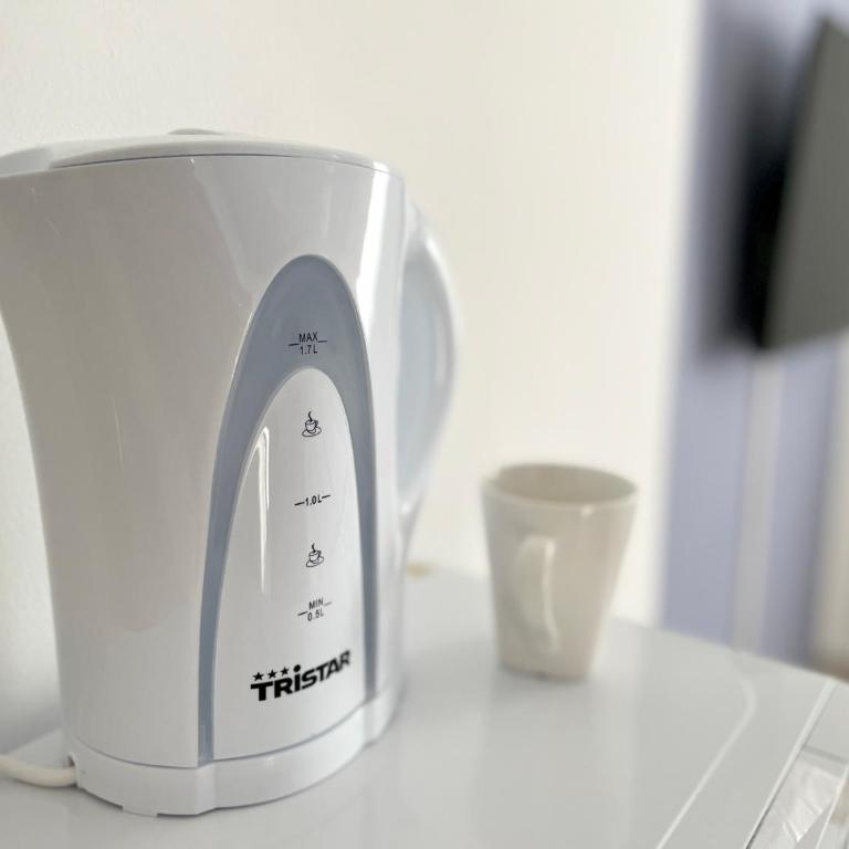 SmartRooms24 - Doppelzimmer mit Gemeinschaftsbad - 5