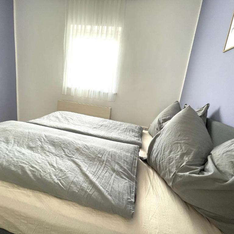 SmartRooms24 - Doppelzimmer mit Gemeinschaftsbad - 8