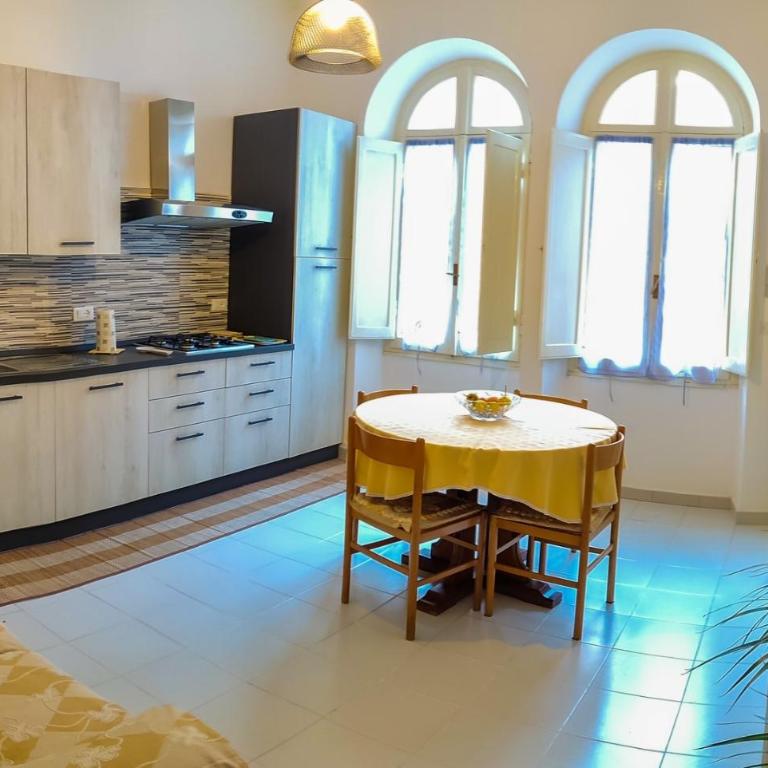Villa catalana al centro di Alghero - Two-Bedroom House - 15