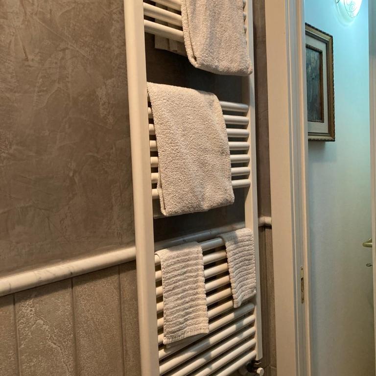 Spacious 2BR 2 Bathrooms 650m from Tower Modern Quiet - Appartamento con 2 Camere da Letto - 15