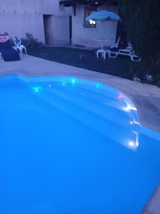 Charmante villa provençale avec piscine & jardin - Villa 3 Chambres - 12
