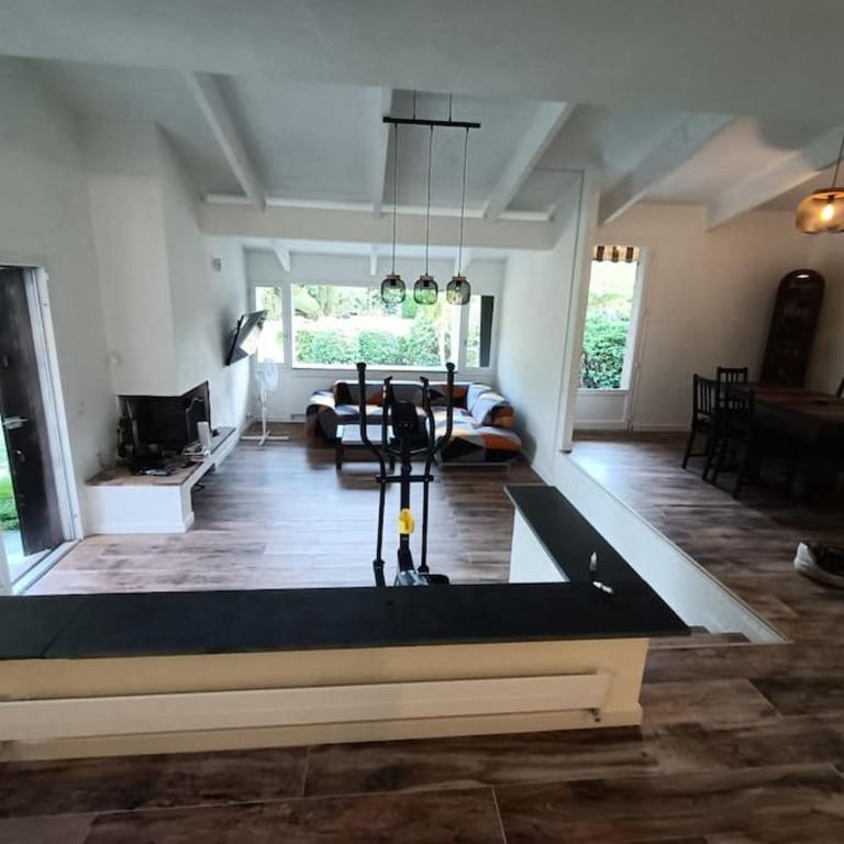 Charmante villa provençale avec piscine & jardin - Villa 3 Chambres - 23