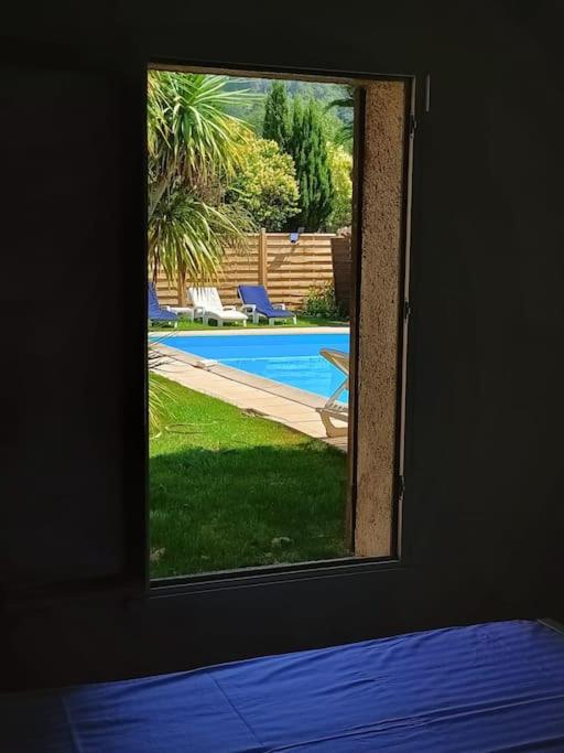 Charmante villa provençale avec piscine & jardin - Villa 3 Chambres - 34