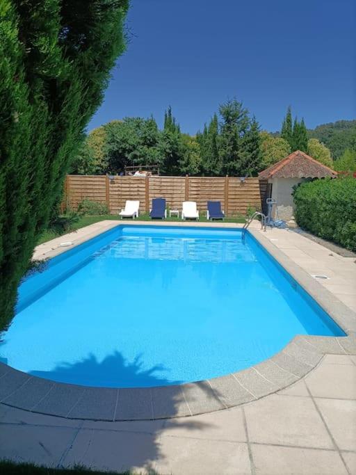 Charmante villa provençale avec piscine & jardin - Villa 3 Chambres - 38