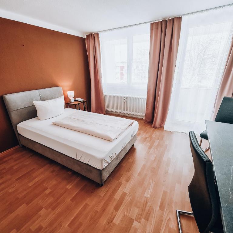 Zentral Hotel - Einzelzimmer mit Bad - 5