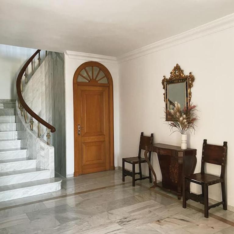 Villa a los pies de la Alhambra - Five-Bedroom House - 13