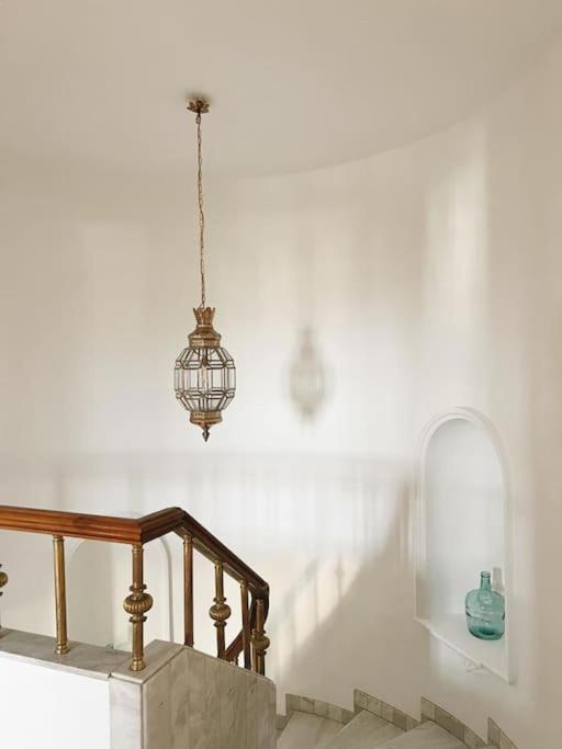 Villa a los pies de la Alhambra - Five-Bedroom House - 19