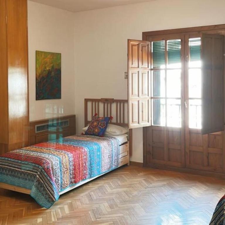 Villa a los pies de la Alhambra - Five-Bedroom House - 31