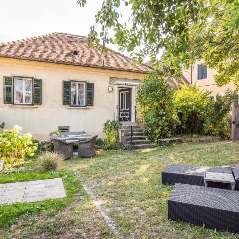 Ferienhaus Perner Gartenhaus unterm Lindenbaum - Haus mit 1 Schlafzimmer - 1