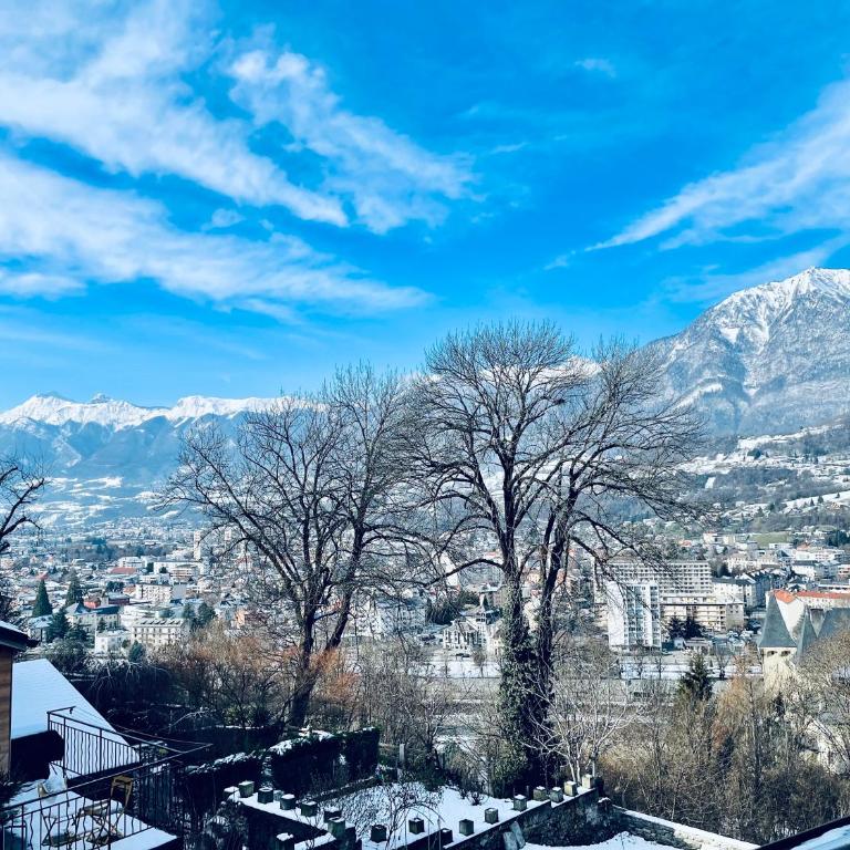 Maison Gabriel - Logement charmant au cœur de la Cité Médiévale - T3 75m2 - Appartamento con 2 Camere da Letto - 34