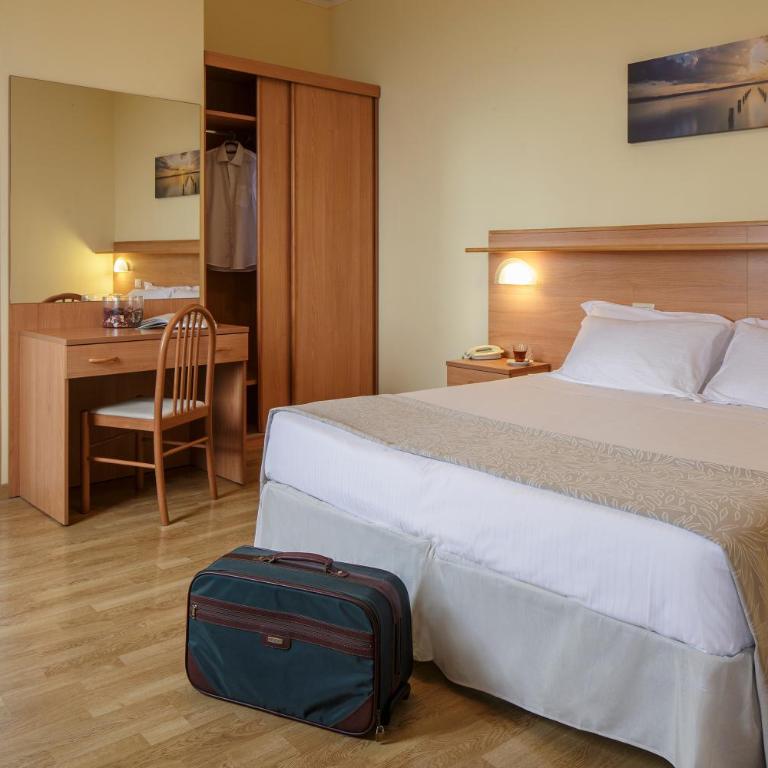 Hotel Sacro Cuore - Camera Tripla Superior - 1