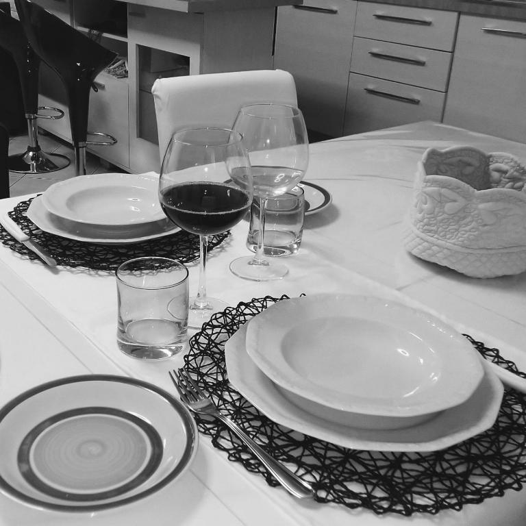Rami di Corallo Appartamento con Parcheggio Privato ---------- - Appartamento con 2 Camere da Letto - 3