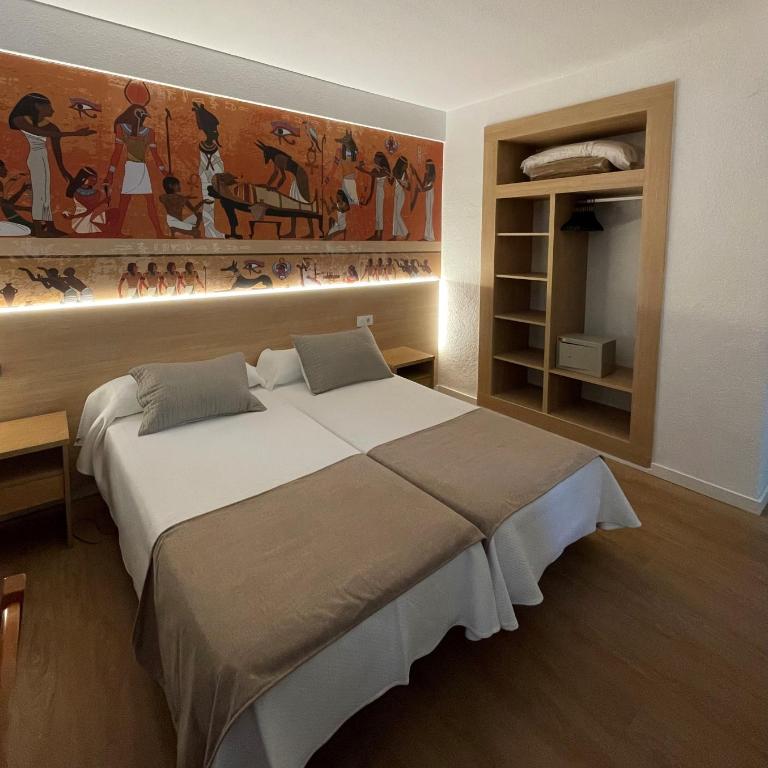 Hotel BH Internacional - Habitación Doble con balcón - 1 o 2 camas - 3