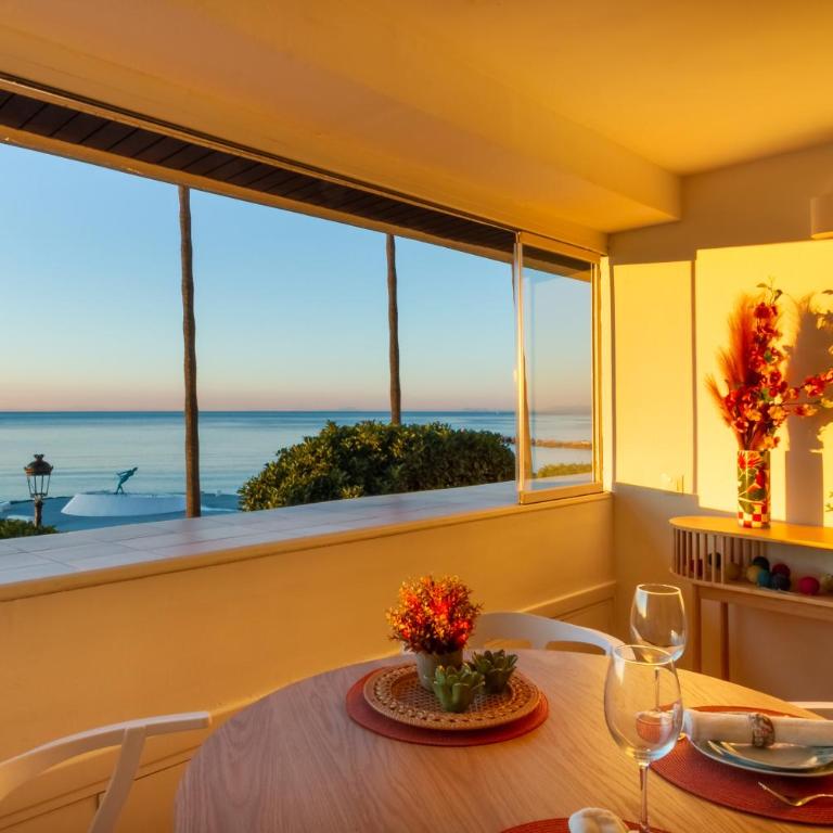 MARBELLA BANUS SUITES - Marbella Beach Front Suite Apartment - Apartamento con vistas al mar - 5