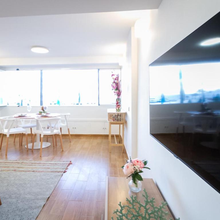 MARBELLA BANUS SUITES - Marbella Beach Front Suite Apartment - Apartamento con vistas al mar - 19