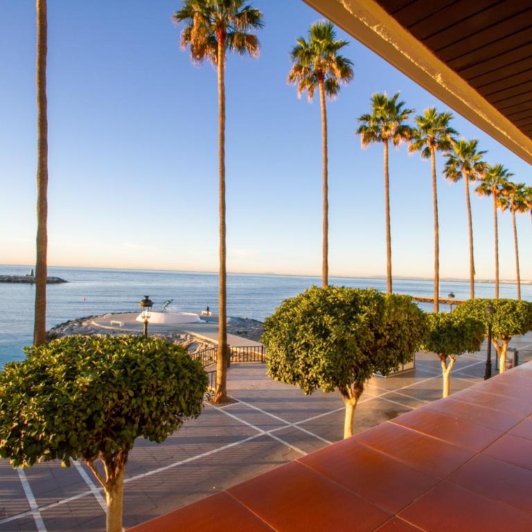 MARBELLA BANUS SUITES - Marbella Beach Front Suite Apartment - Apartamento con vistas al mar - 6
