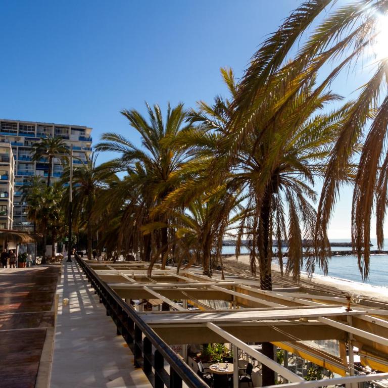 MARBELLA BANUS SUITES - Marbella Beach Front Suite Apartment - Apartamento con vistas al mar - 37