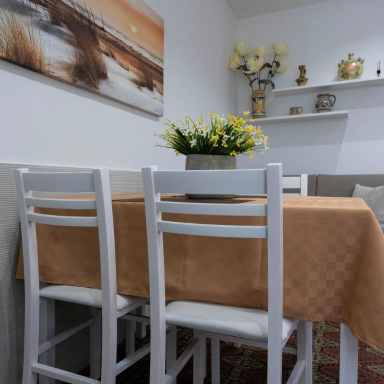 OLIVUZZA TOWER - Two-Bedroom House - 4