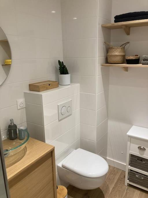 T2 Super Cosy à la cîme des pins proche av de Gaulle place de parking et wifi - Appartamento con 1 Camera da Letto - 19