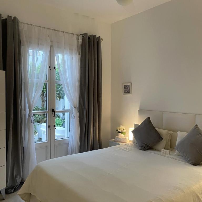 Home Away From Home Marbella - Apartamento con patio - 10