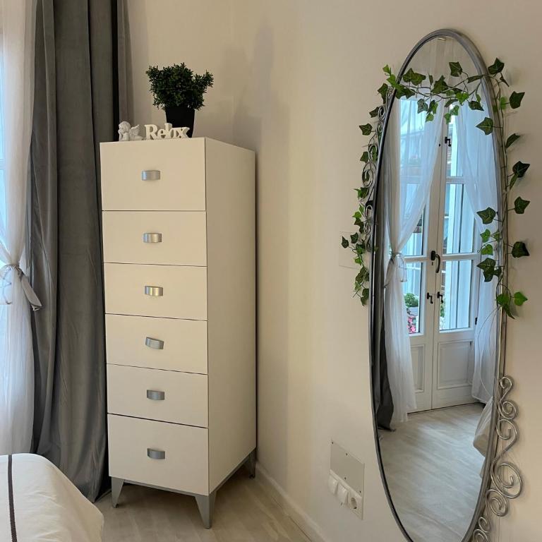 Home Away From Home Marbella - Apartamento con patio - 14