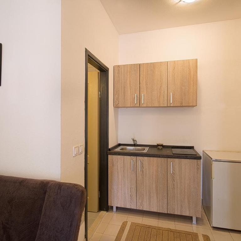 Madra Rooms and Apartments - Porodični Studio - 3