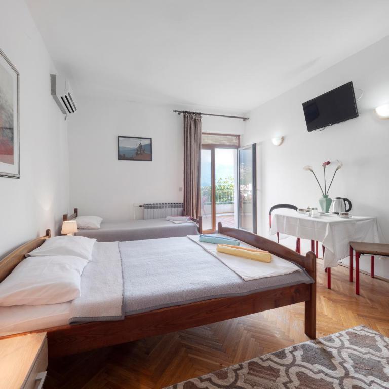 Madra Rooms and Apartments - Dvokrevetna Soba sa Bračnim Krevetom - 3