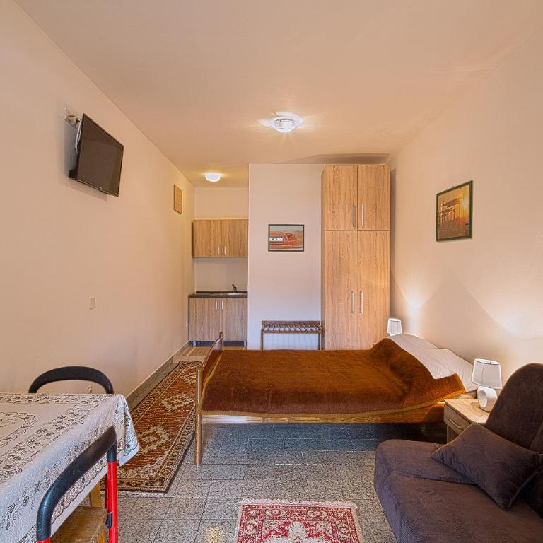 Madra Rooms and Apartments - Standardni Trokrevetni Studio - 2
