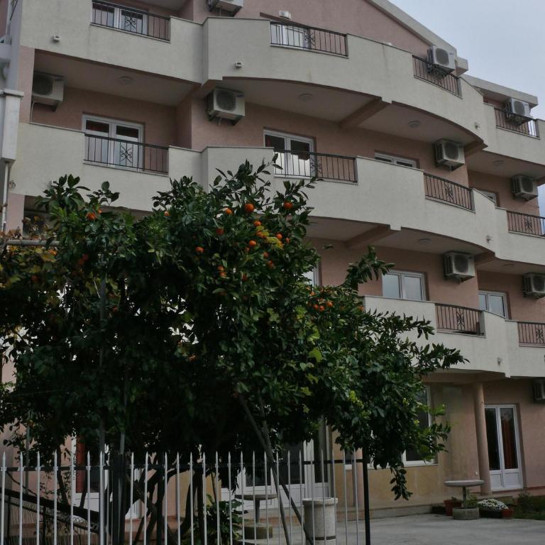 Guest House Zec - Dvokrevetna Soba sa Bračnim Krevetom/Zasebnim Krevetima - 1