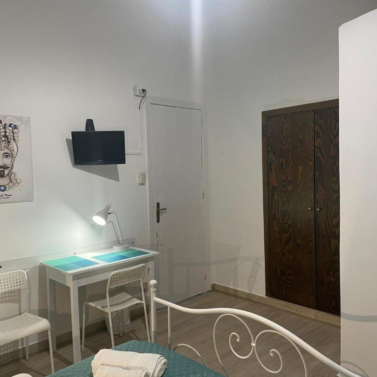 Casa Vittoria - Double Room with Private Bathroom - 18