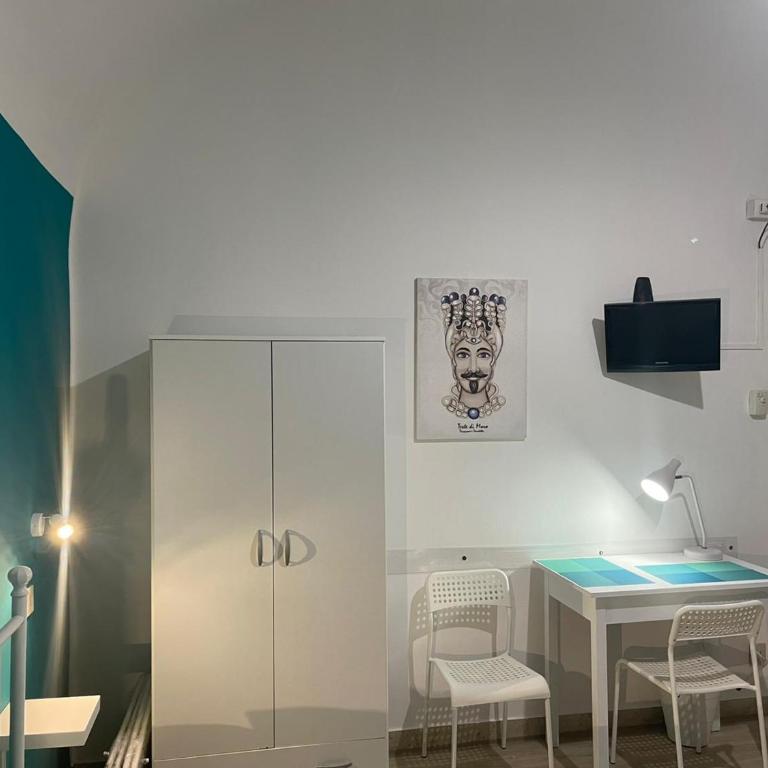 Casa Vittoria - Double Room with Private Bathroom - 16