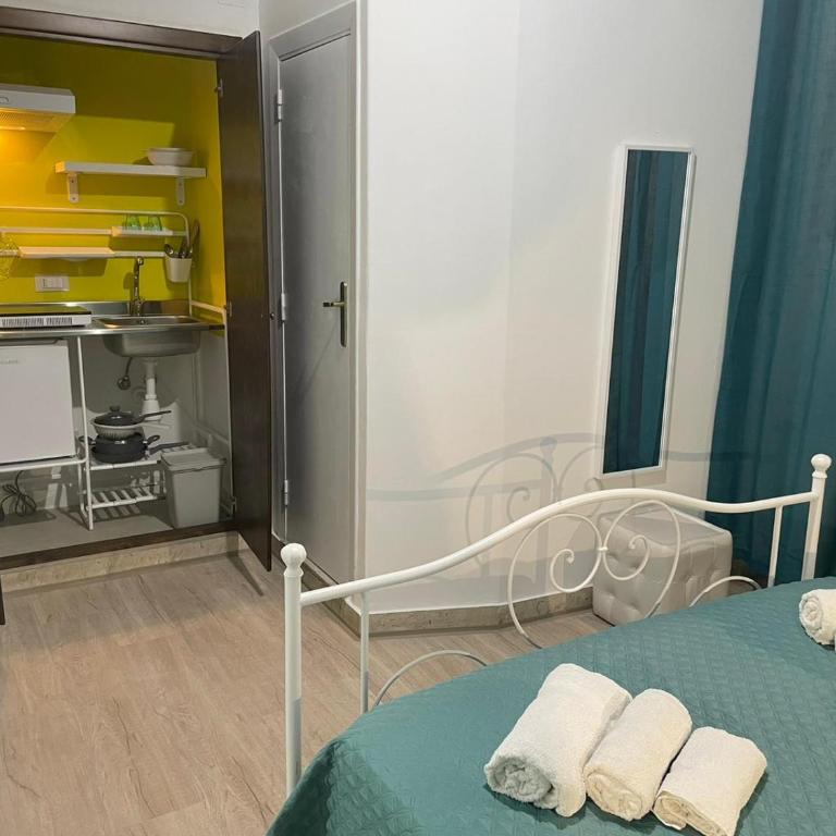 Casa Vittoria - Double Room with Private Bathroom - 8