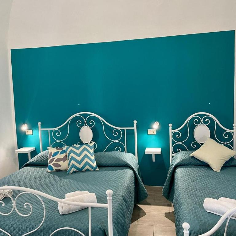 Casa Vittoria - Triple Room with Private Bathroom - 9
