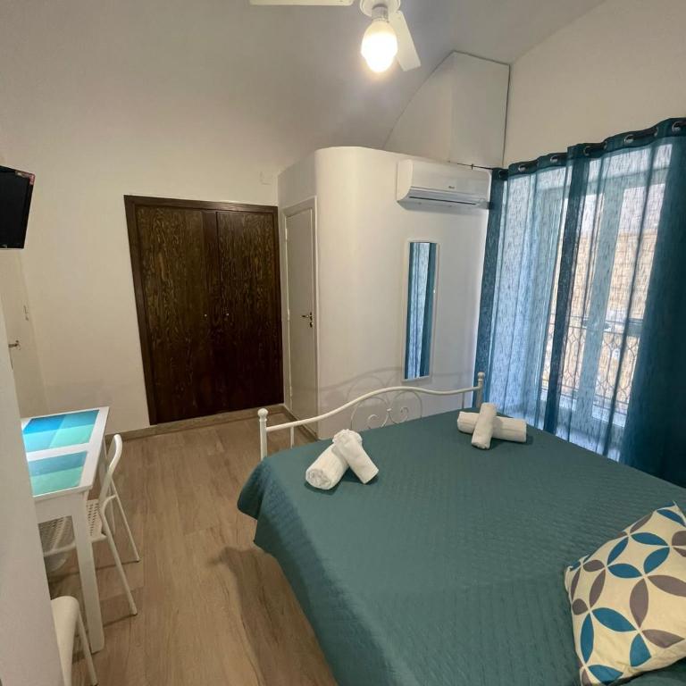 Casa Vittoria - Double Room with Private Bathroom - 14