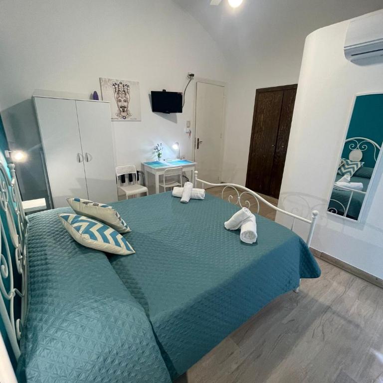 Casa Vittoria - Double Room with Private Bathroom - 11
