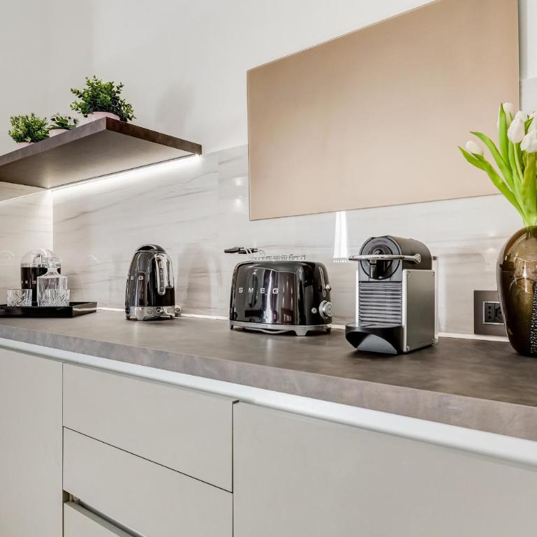 UnoSeiTre - Luxury Apartment & Suite - Suite Lit King-Size - 7