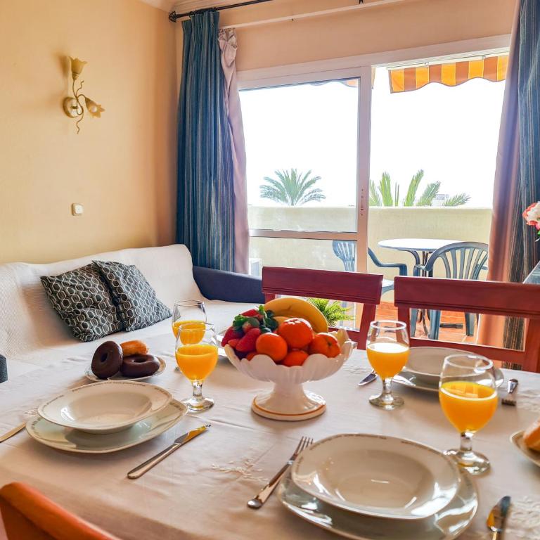 BENALBEACH Vistas al mar con Parking y Wifi - Apartamento de 1 dormitorio con balcón y vistas al mar - 4