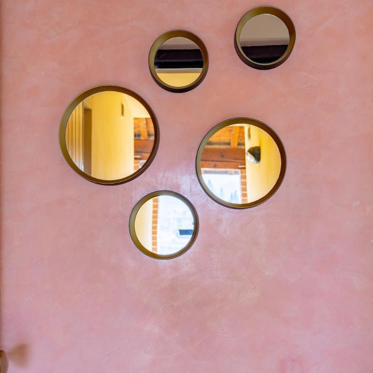 HOST4U - MARGE Beautiful Apartment with Pool and Private Parking in Padenghe del Garda - Deluxe Apartment - 17