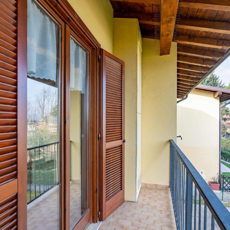 HOST4U - MARGE Beautiful Apartment with Pool and Private Parking in Padenghe del Garda - Deluxe Apartment - 12