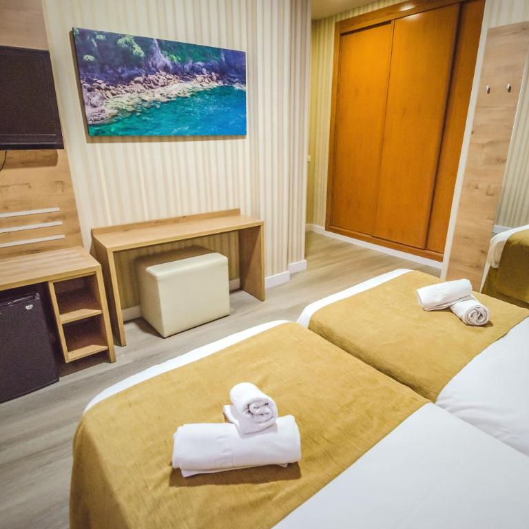 Hotel Solymar - Double or Twin Room - 2
