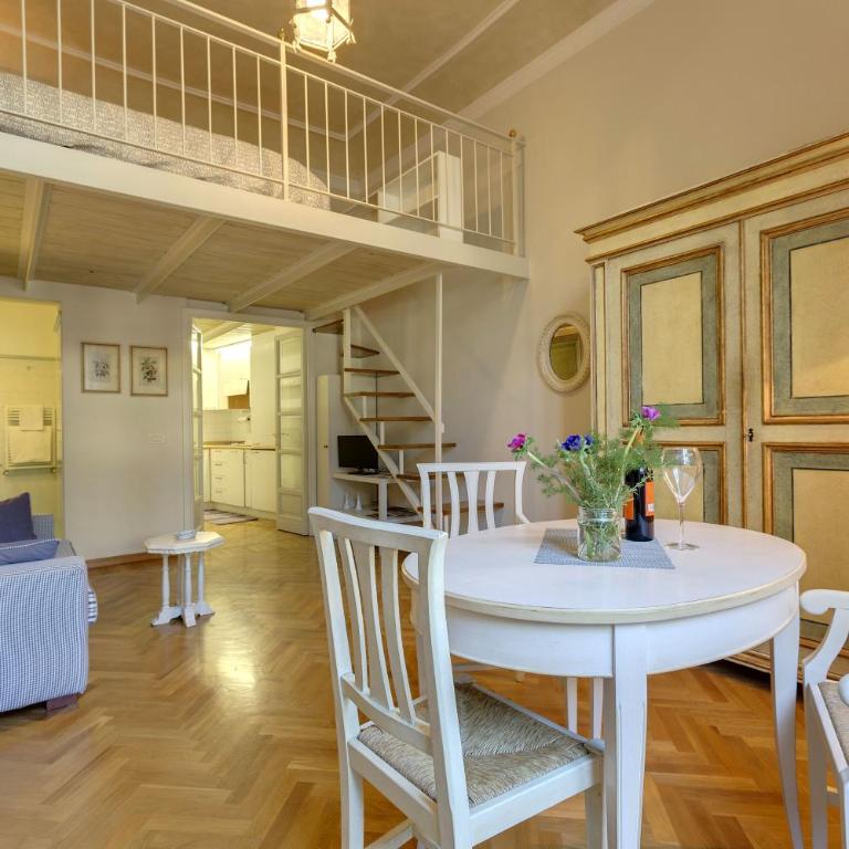 Florence Apartments Home Feeling - Oblio One-Bedroom Apartment - 5